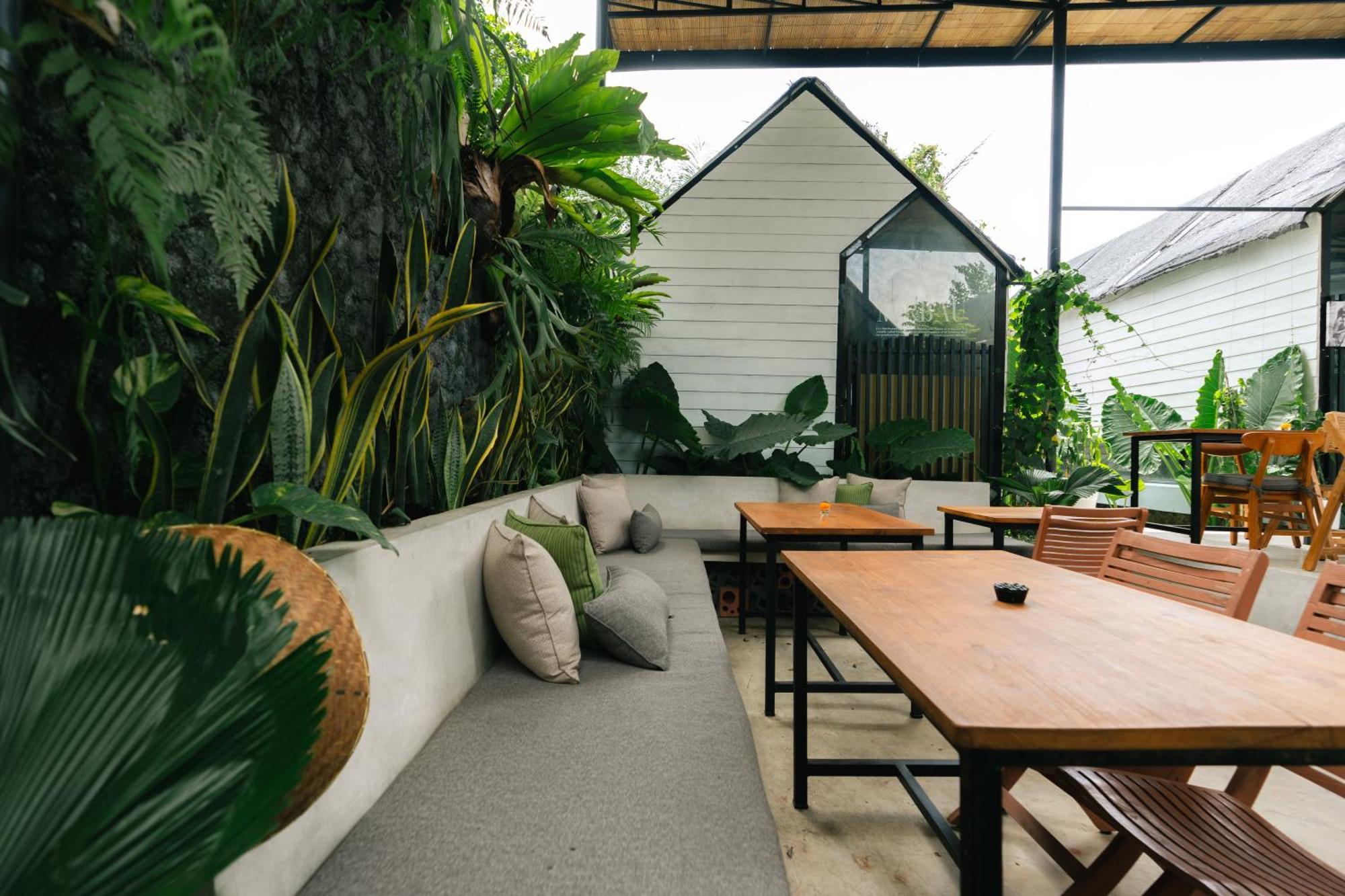 The Jungle Hostel Canggu מראה חיצוני תמונה