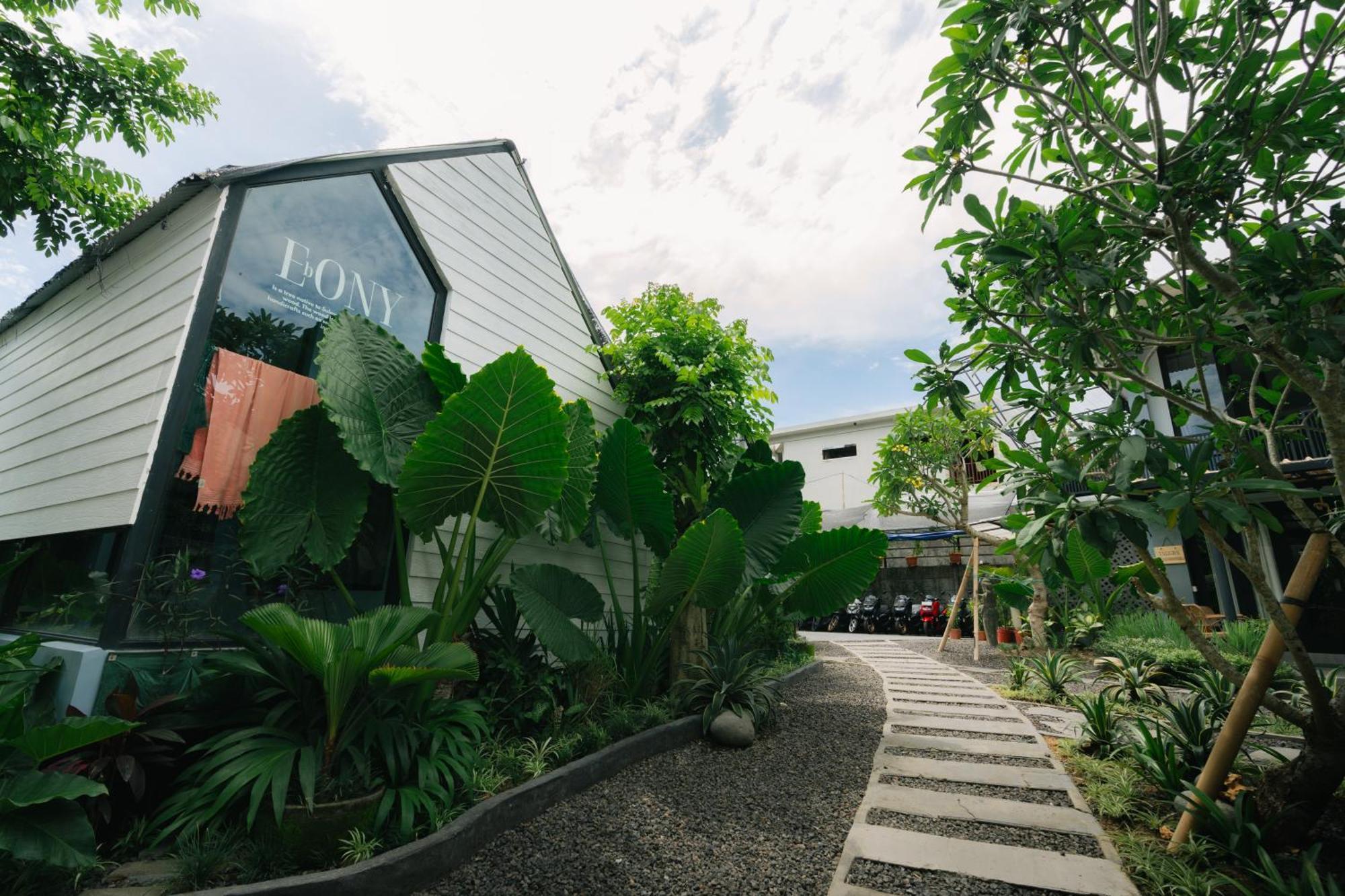 The Jungle Hostel Canggu מראה חיצוני תמונה