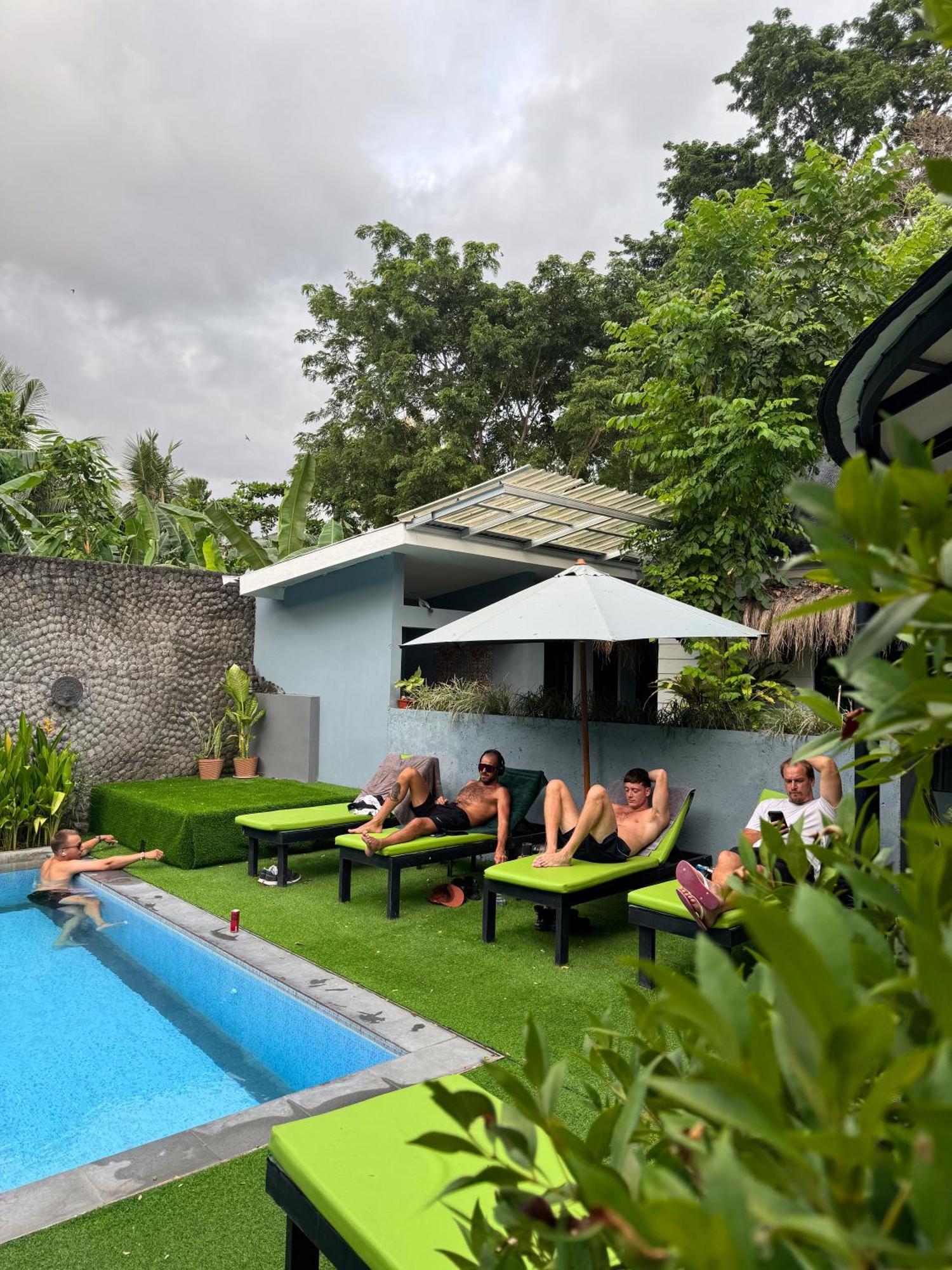 The Jungle Hostel Canggu מראה חיצוני תמונה