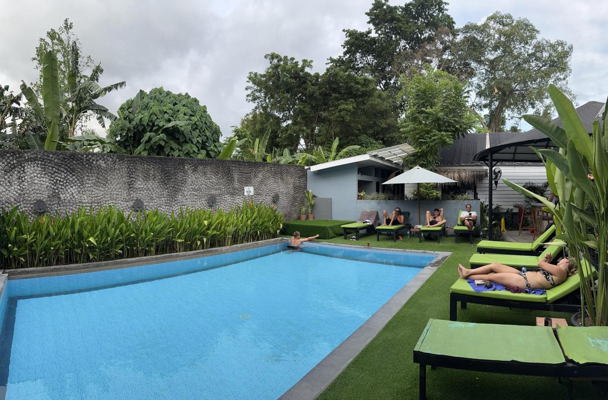 The Jungle Hostel Canggu מראה חיצוני תמונה