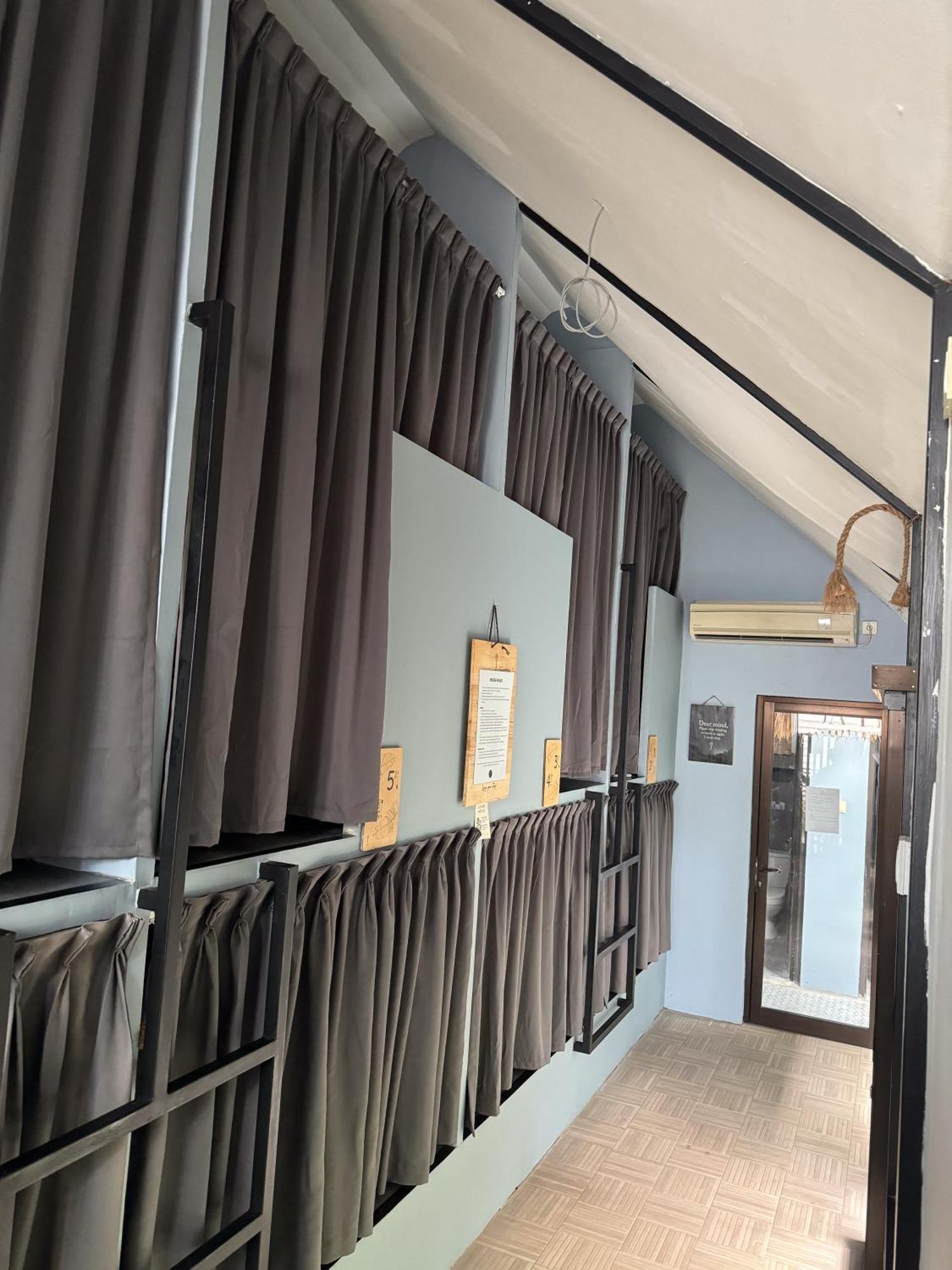 The Jungle Hostel Canggu מראה חיצוני תמונה